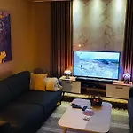 Sisli Osmanbey Taksim Large Terrace, Quietness And Space דירה