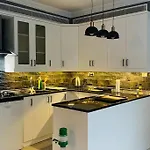 דירה Sisli Osmanbey Taksim Large Terrace, Quietness And Space איסטמבול