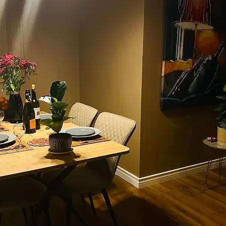 Sisli Osmanbey Taksim Large Terrace, Quietness And Space דירה *