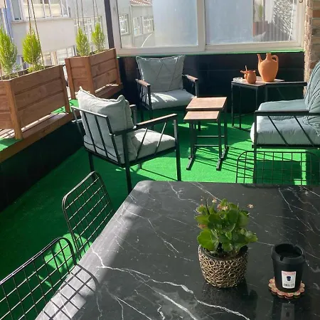 Sisli Osmanbey Taksim Large Terrace, Quietness And Space Apartamento Estambul