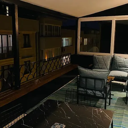 Sisli Osmanbey Taksim Large Terrace, Quietness And Space アパート イスタンブール