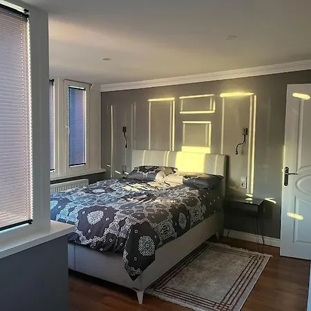 Sisli Osmanbey Taksim Large Terrace, Quietness And Space Lägenhet *