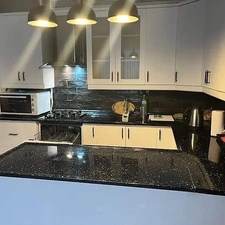 Sisli Osmanbey Taksim Large Terrace, Quietness And Space Lägenhet